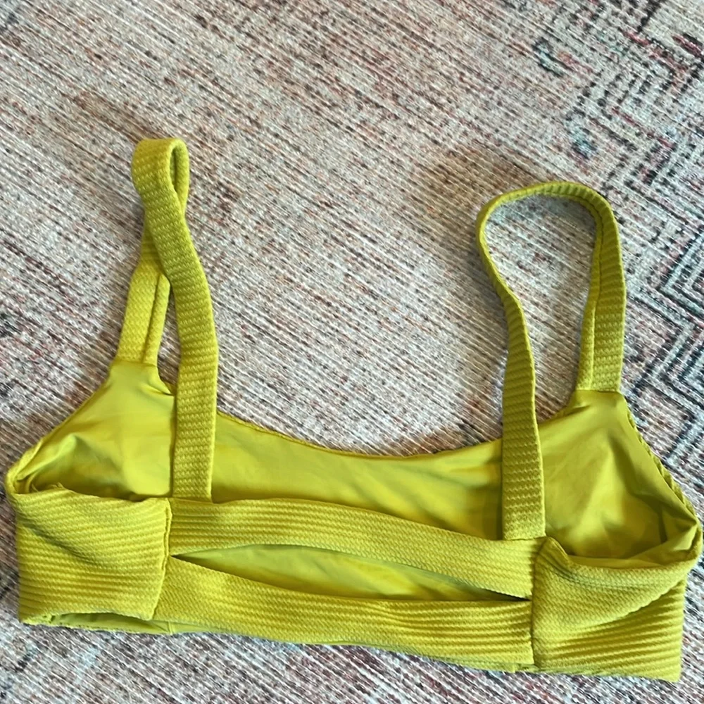 l*space Eco Chic Pique Ribbed Textured Jess‎ Bikini Top in Acid Green XL